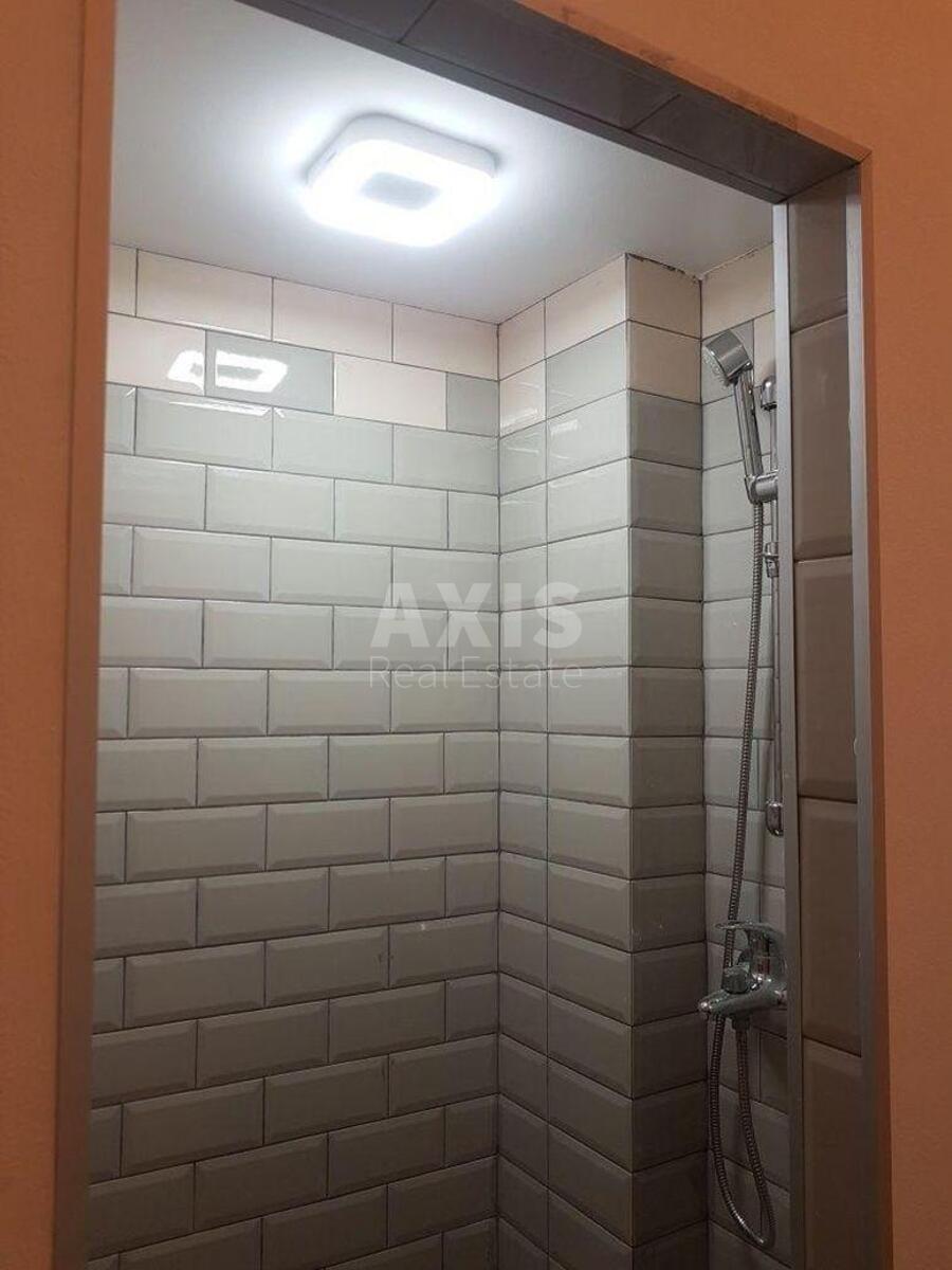 2k apartment vul. Naberezhno-Hreshhatyc'ka 74