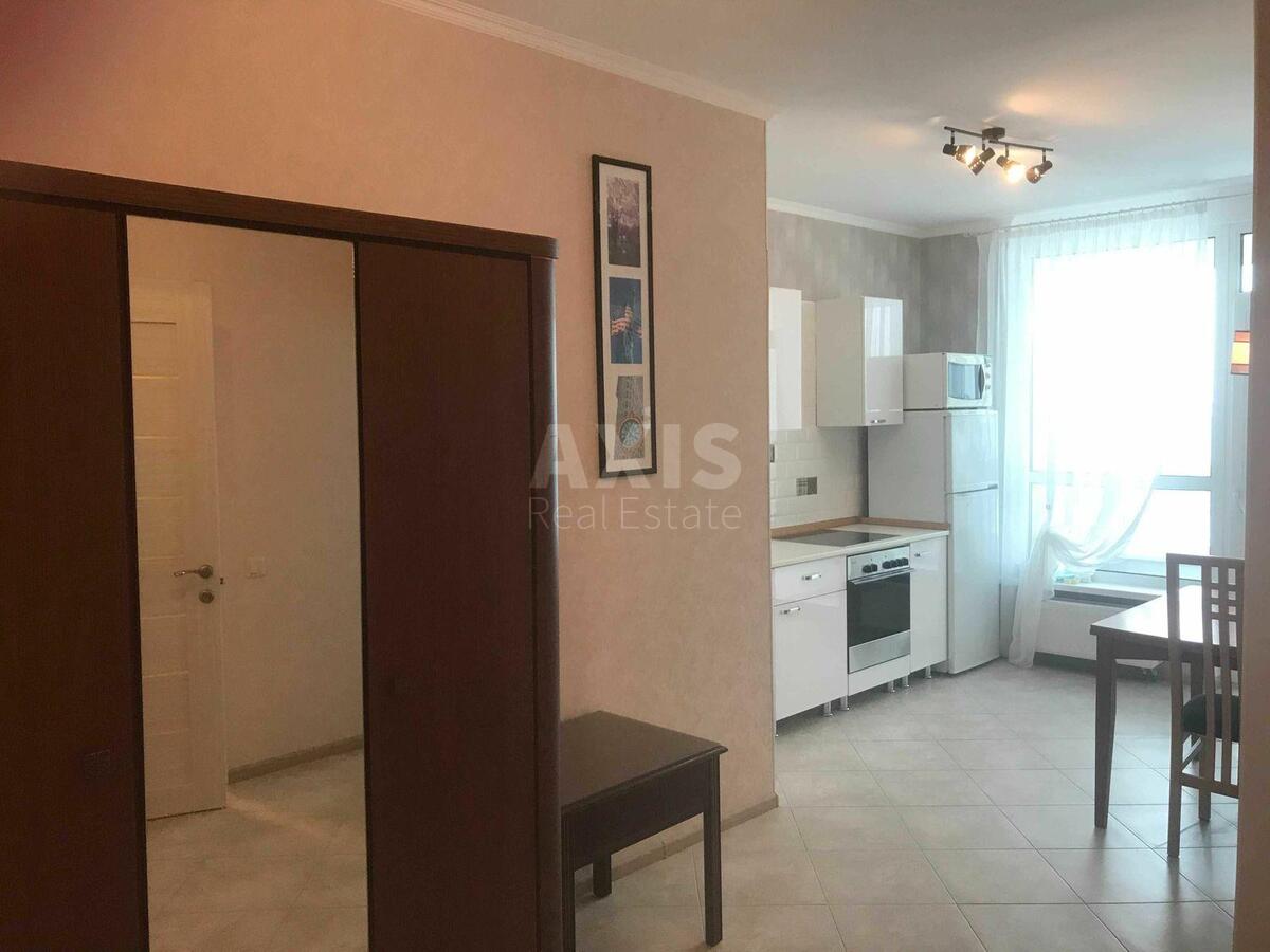 1k apartment vul. Rodyny Kristeriv 204