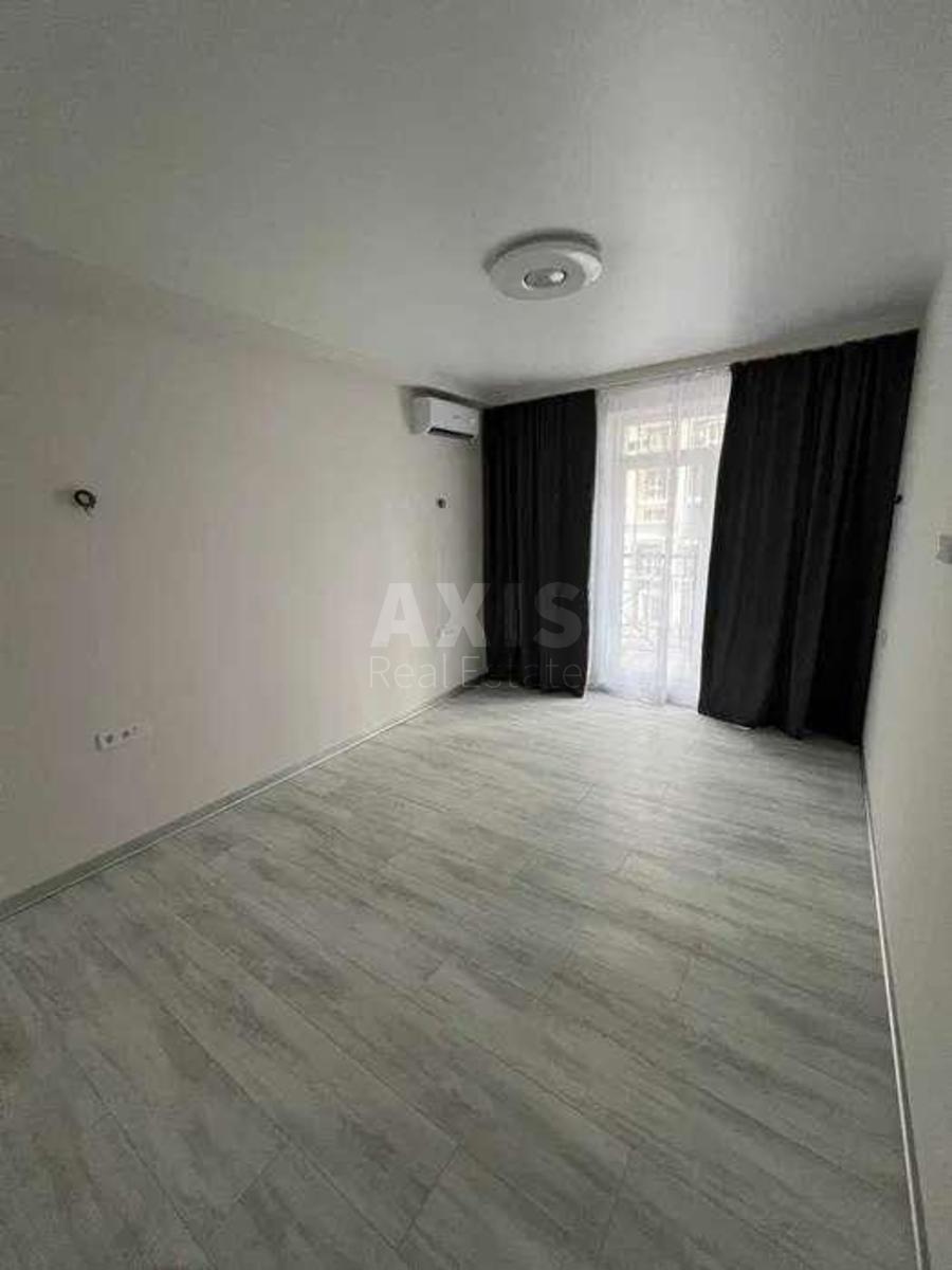 2k apartment vul. Myhajla Maksymovycha 245