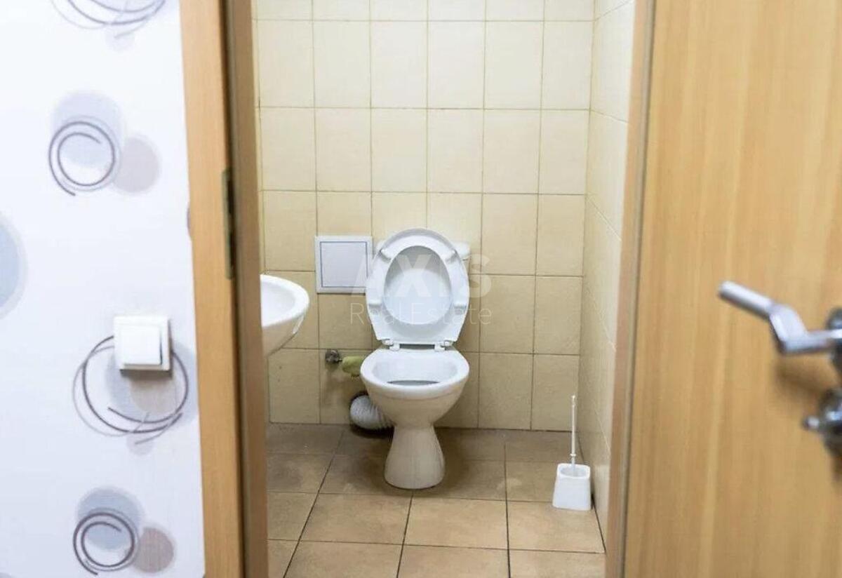 Office pr-t Vidradnyj 95Г, 272m25