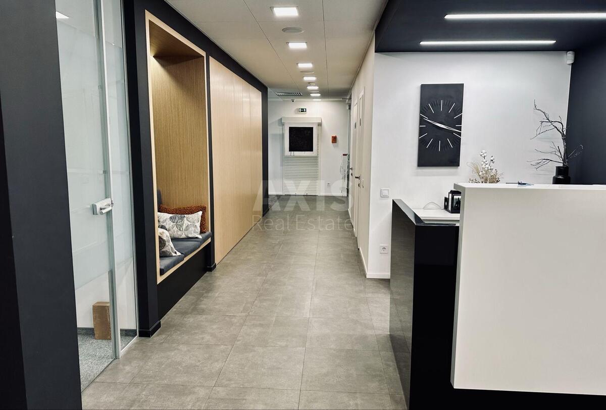 Office pl. Sportyvna 3, 457m2597075