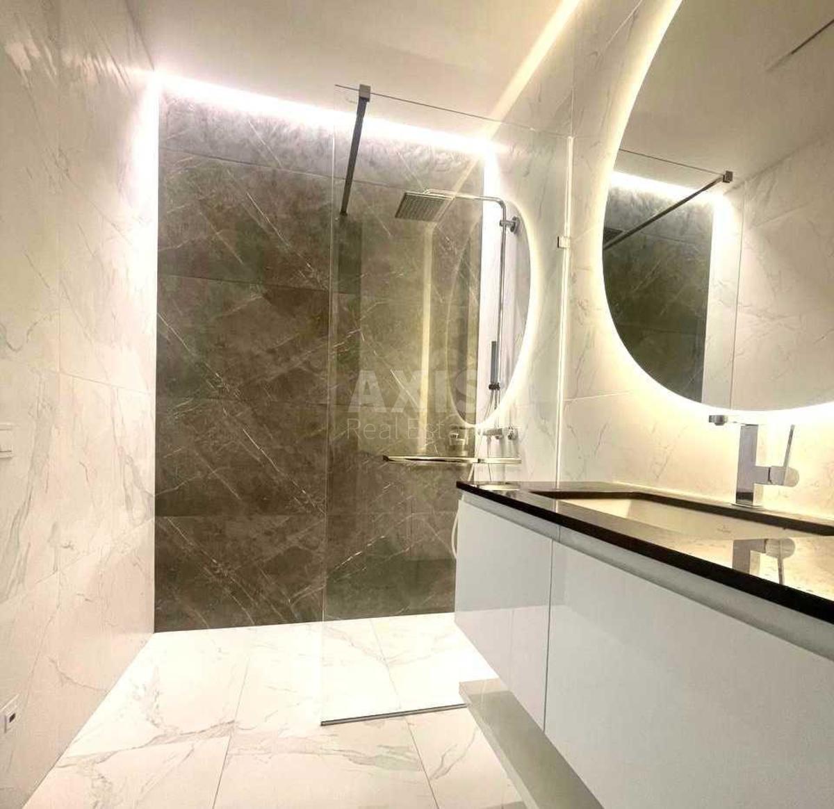 3k apartment doroga Naberezhno-Rybal's'ka 39