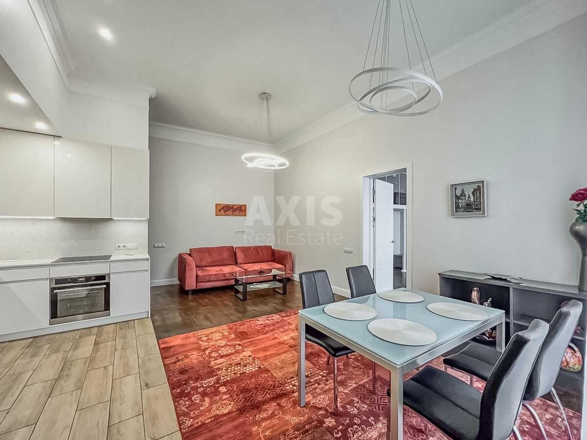 3k apartment vul. Stanislavs'kogo 3