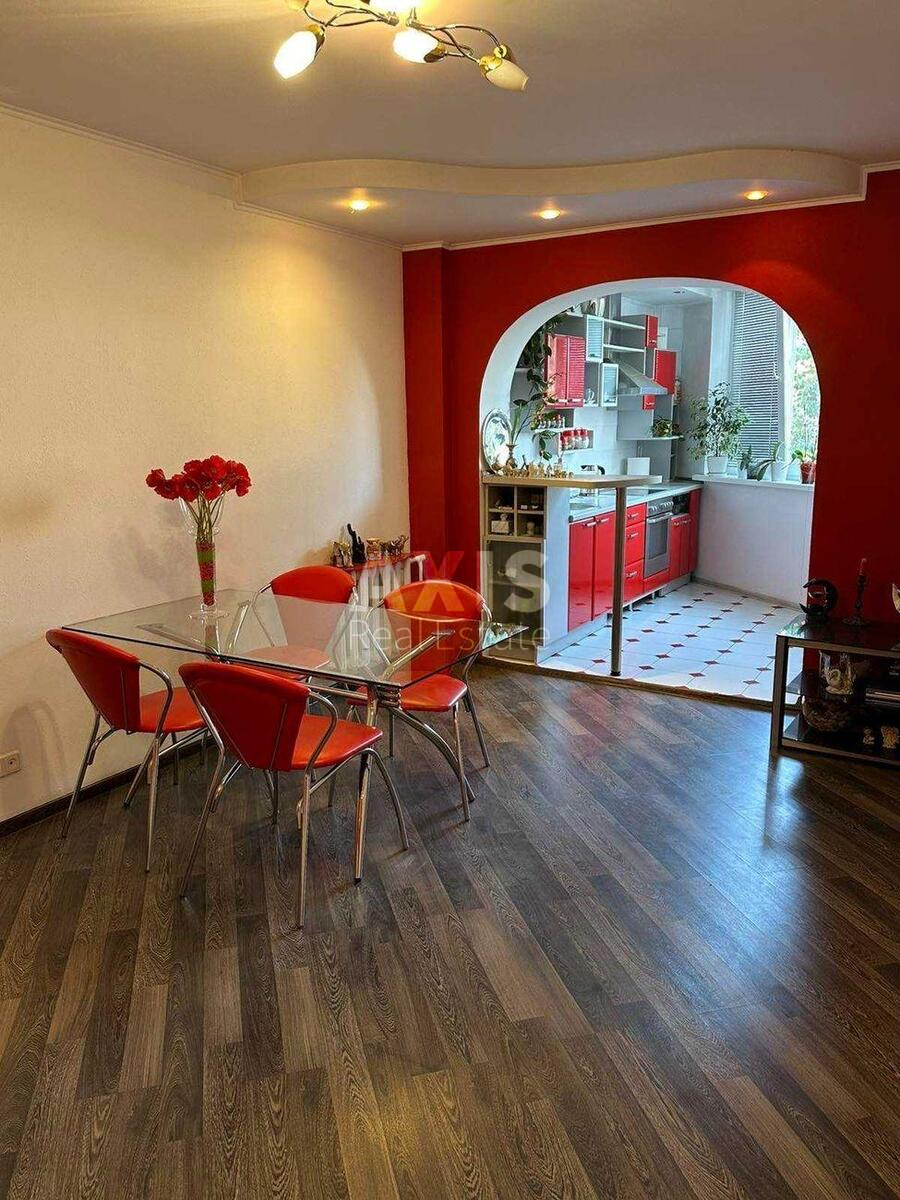 3k apartment vul. Raduns'ka 11501011