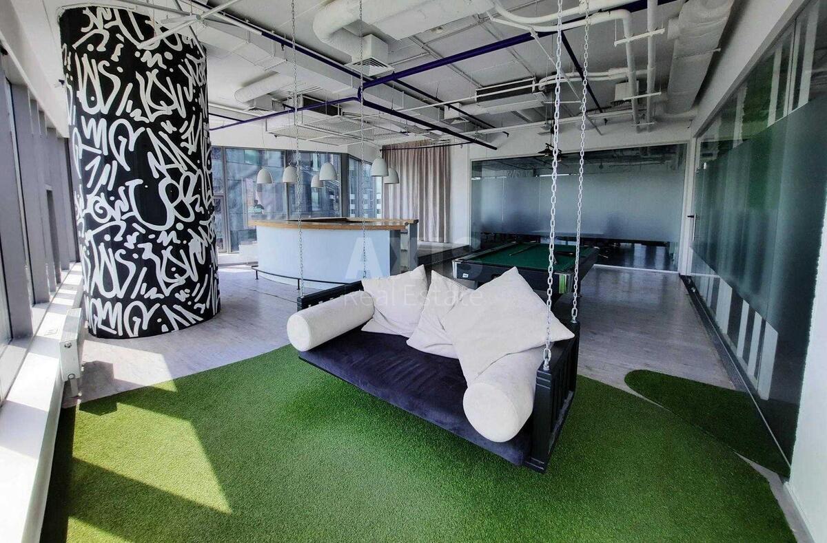 Office pl. Sportyvna 1А, 208m2