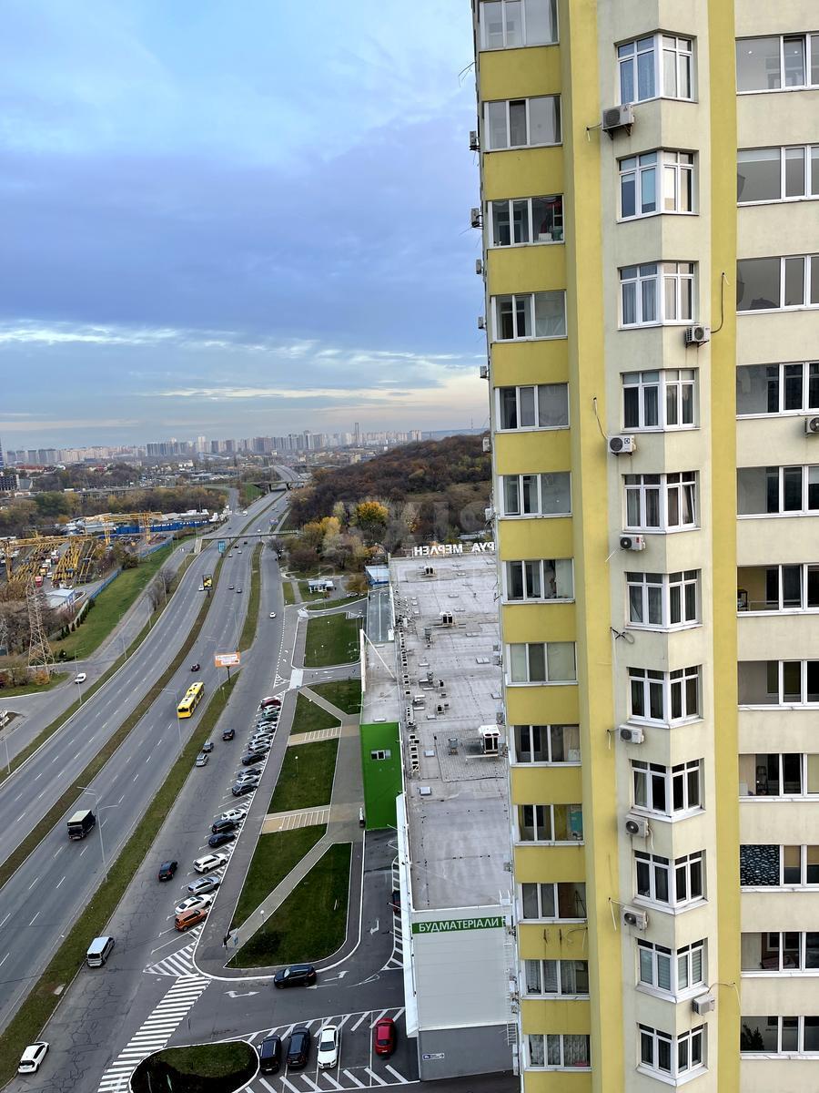 Офіс вул. Саперно-Слобідська 22, 70м26071713