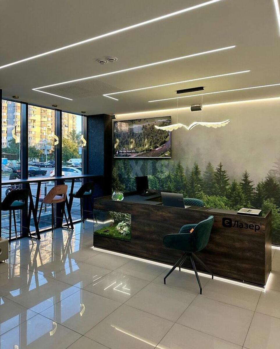 Объект торговли ул. Якубовского Маршала 12, 145м2612320