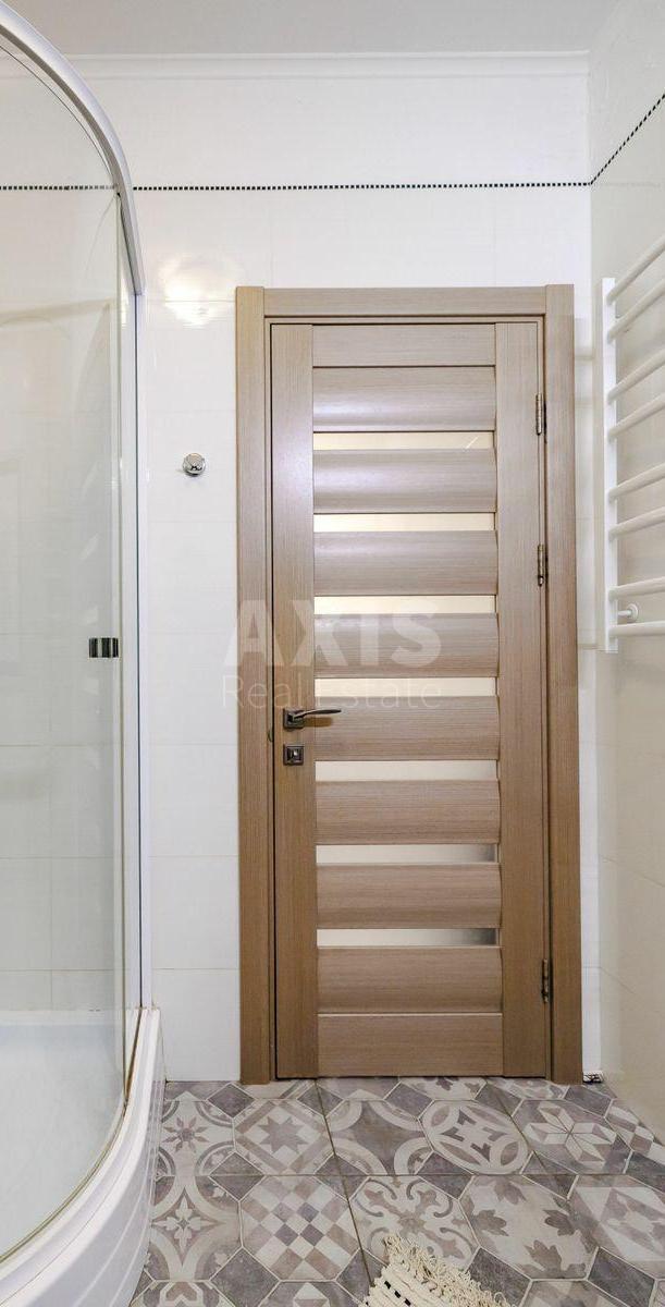 3k apartment vul. Voskresens'ka 16Б5