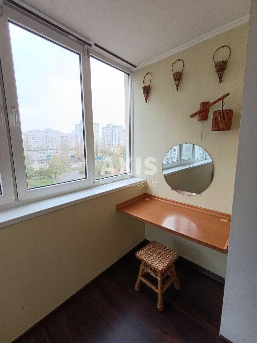 3k apartment vul. Александры Эстер 86125513