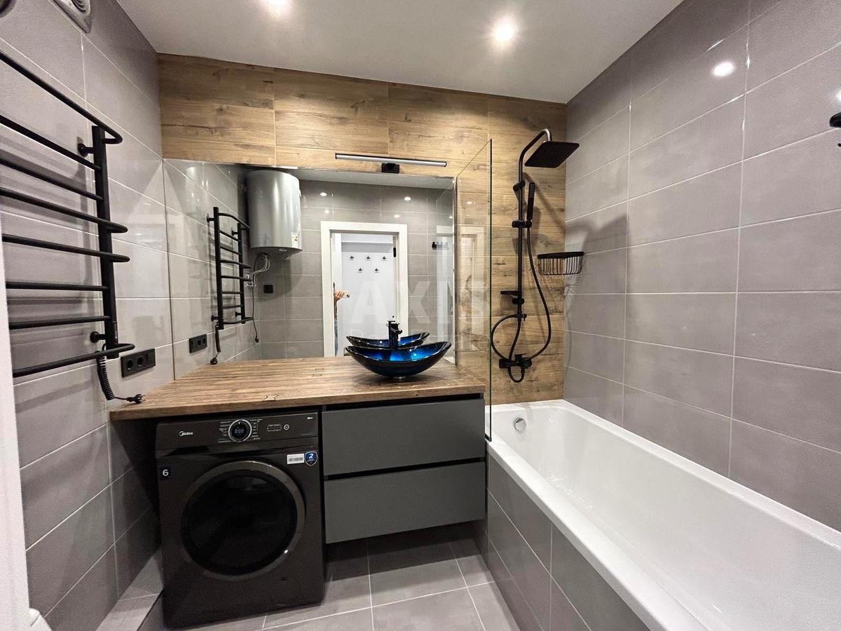 1k apartment vul. Myhajla Maksymovycha 245