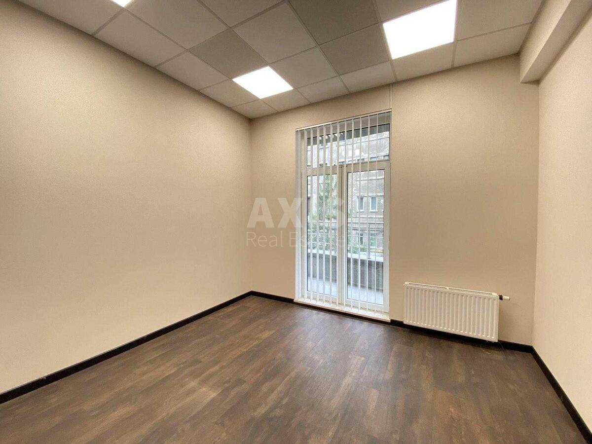 Office vul. Franka Ivana 11, 200m25724410
