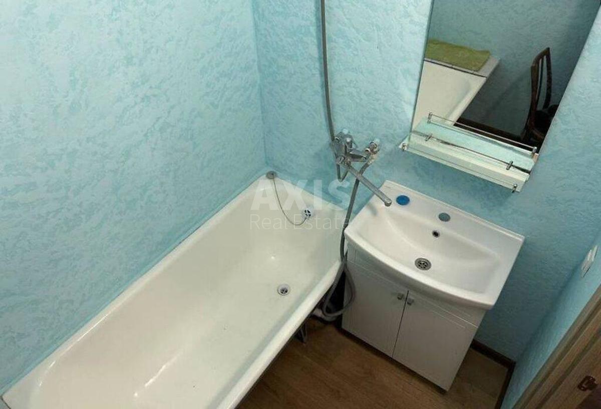 1k apartment vul. Novorosijs'ka 474