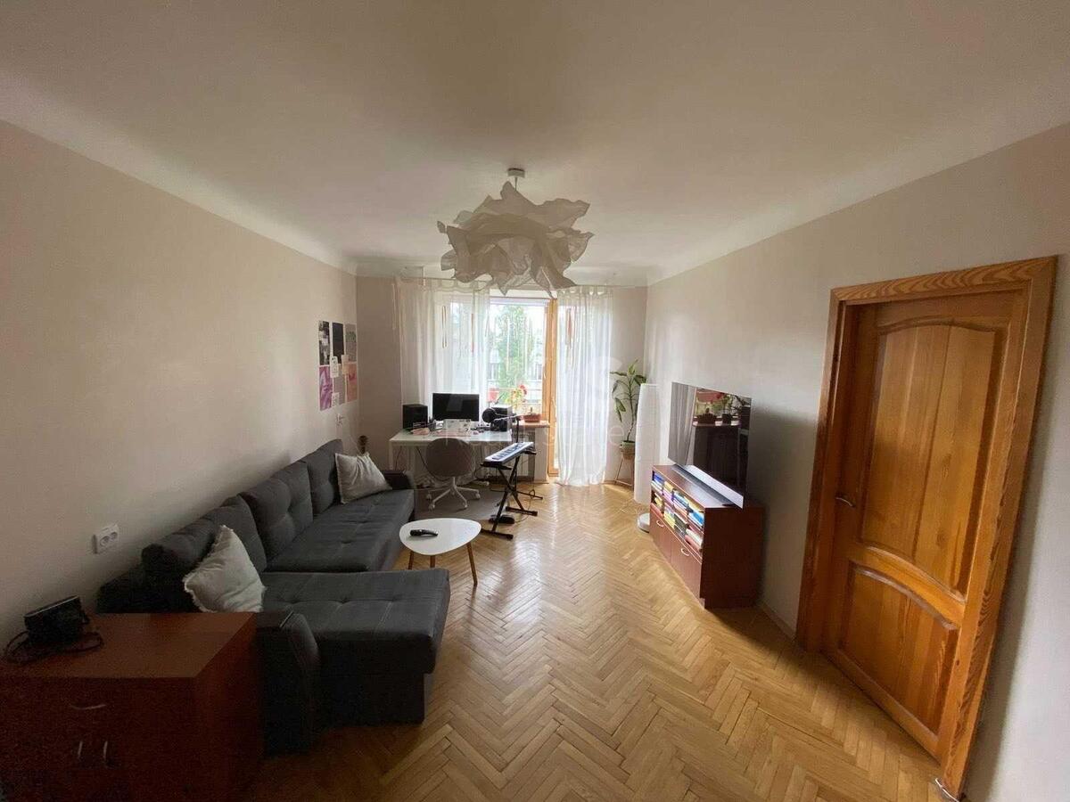 4k apartment vul. Myloslavs'ka 21621062