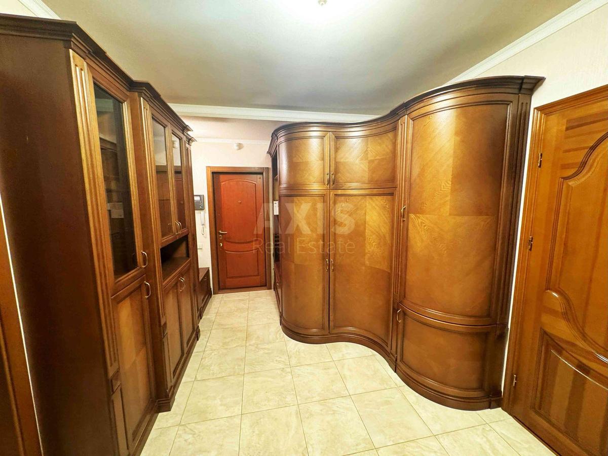 3k apartment vul. Bal'zaka Onore de 8617