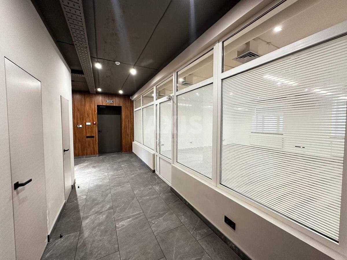Office vul. Irynyns'ka 5, 600m25