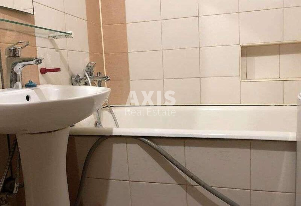 1k apartment vul. Shpoljans'ka 6А4