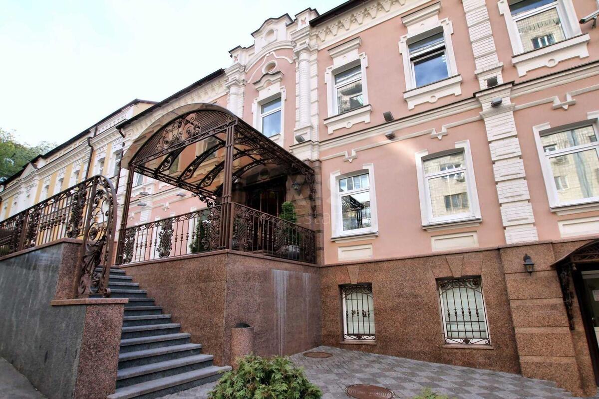 Office vul. Igorivs'ka 1/8, 3178m2
