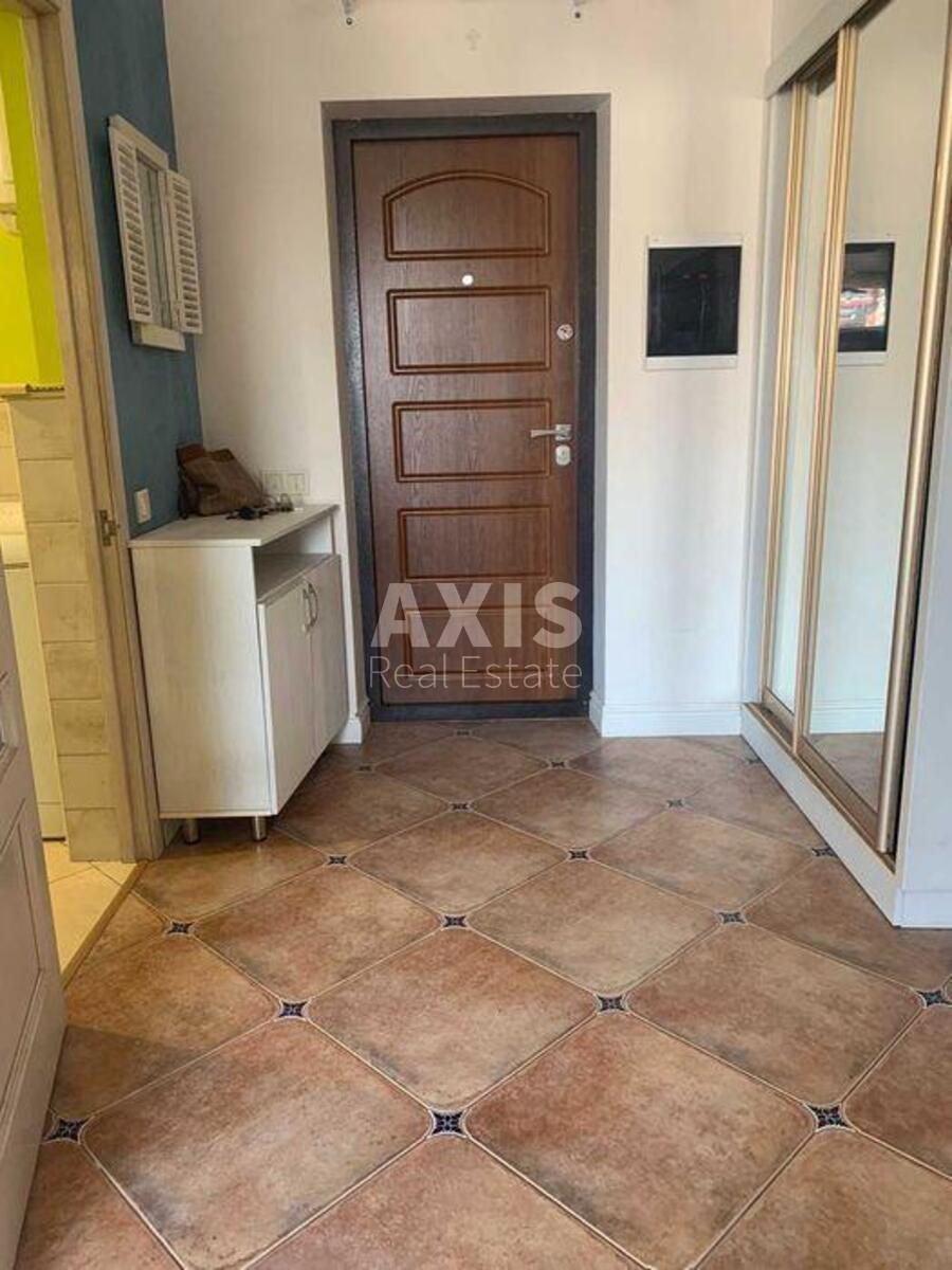 2k apartment vul. Vil'jamsa Akademika 3/74