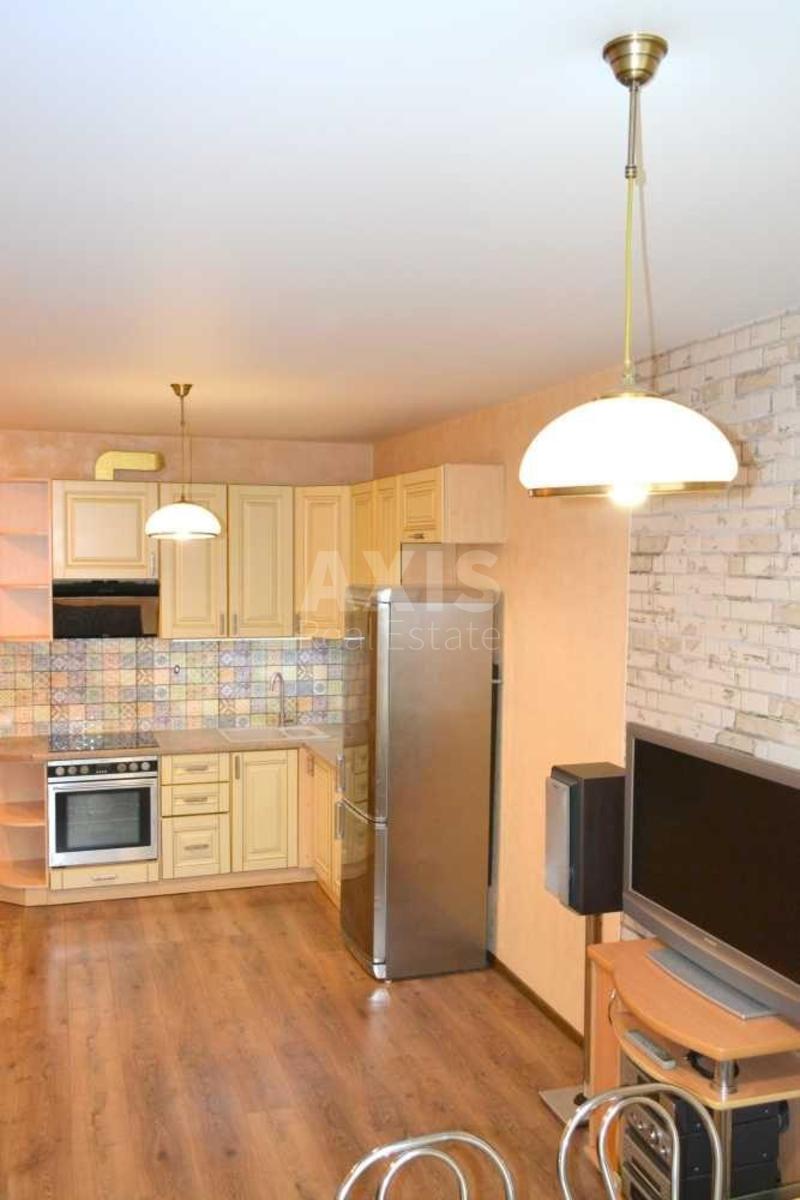 1k apartment vul. Dragomanova 2А