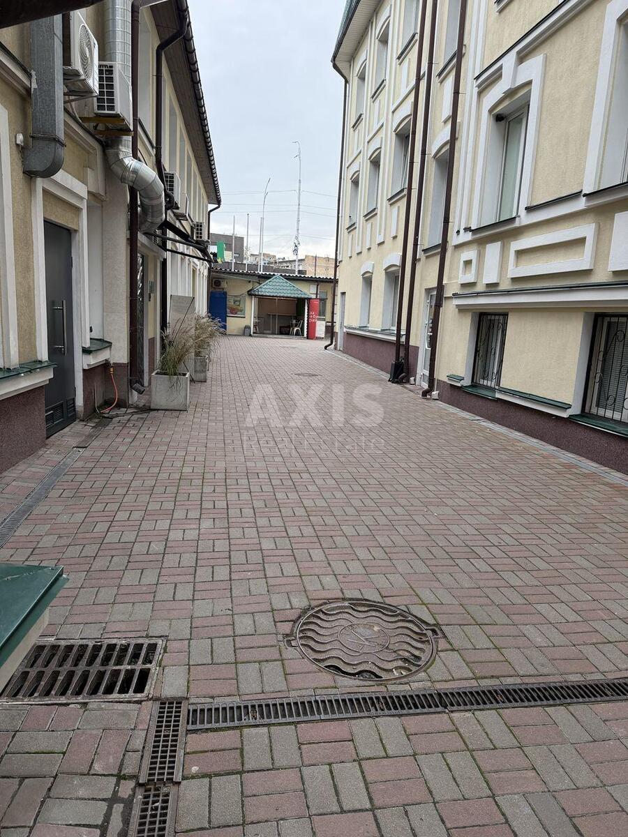 Trade object vul. Mezhygirs'ka 87А, 124m2604917