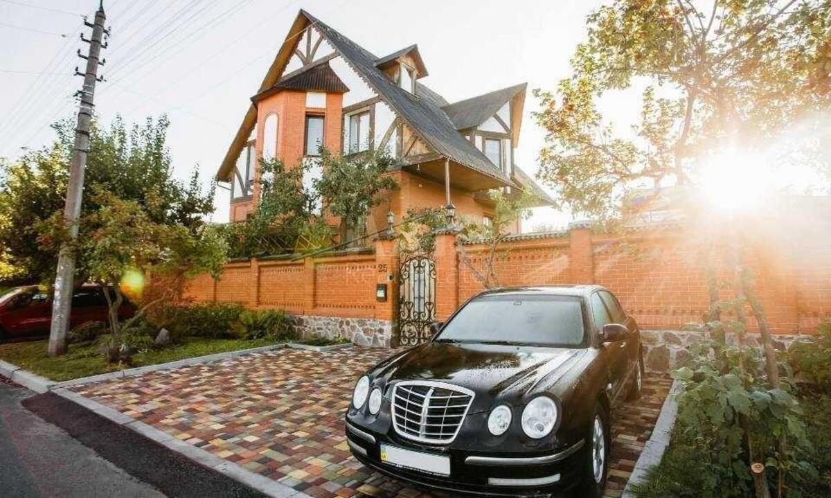 Дiм вул. Патріотів, 430м2, місто Київ60378