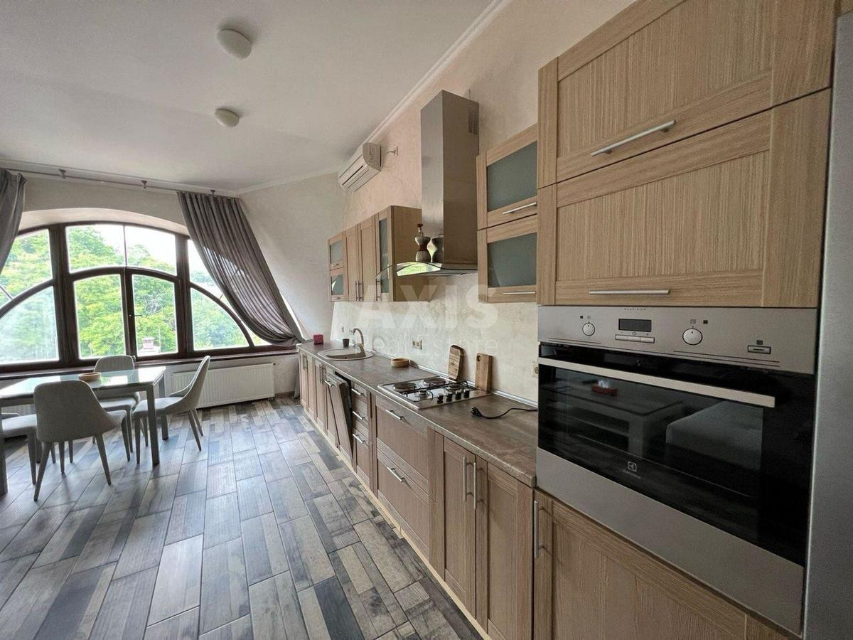 1k apartment vul. Vozdvyzhens'ka 480