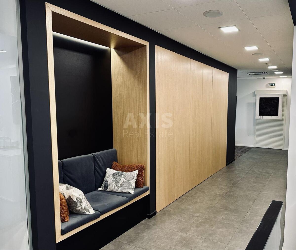 Office pl. Sportyvna 3, 457m2597076