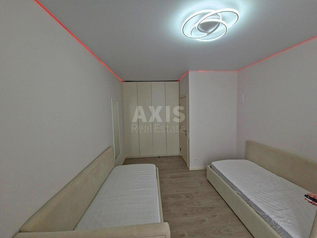 4к квартира ул. Олеся Бердника 1Г597994