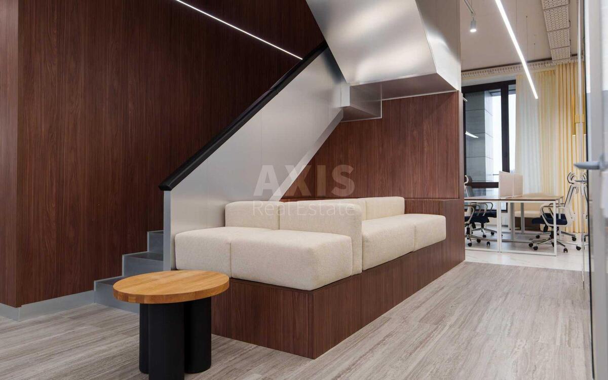 Office pr-t Peremogy 42, 222m27