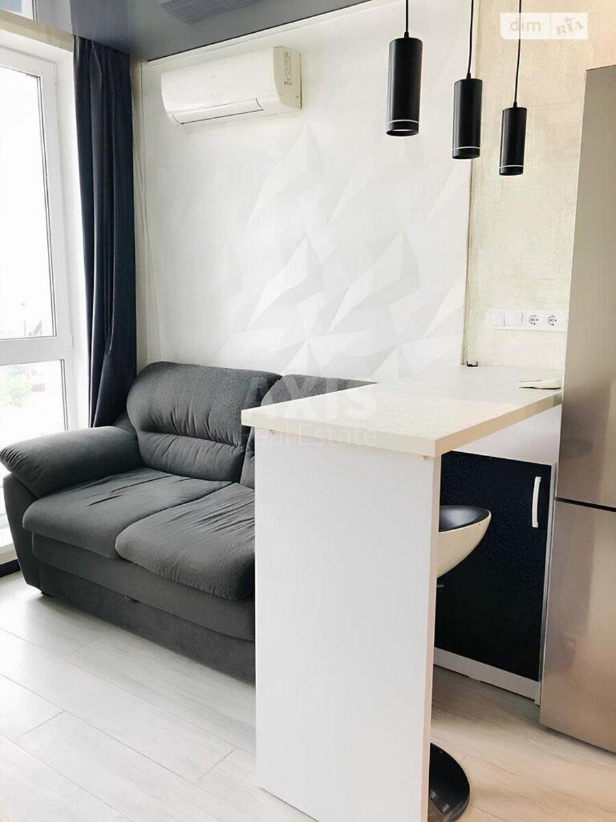 1k apartment vul. Central'na 193
