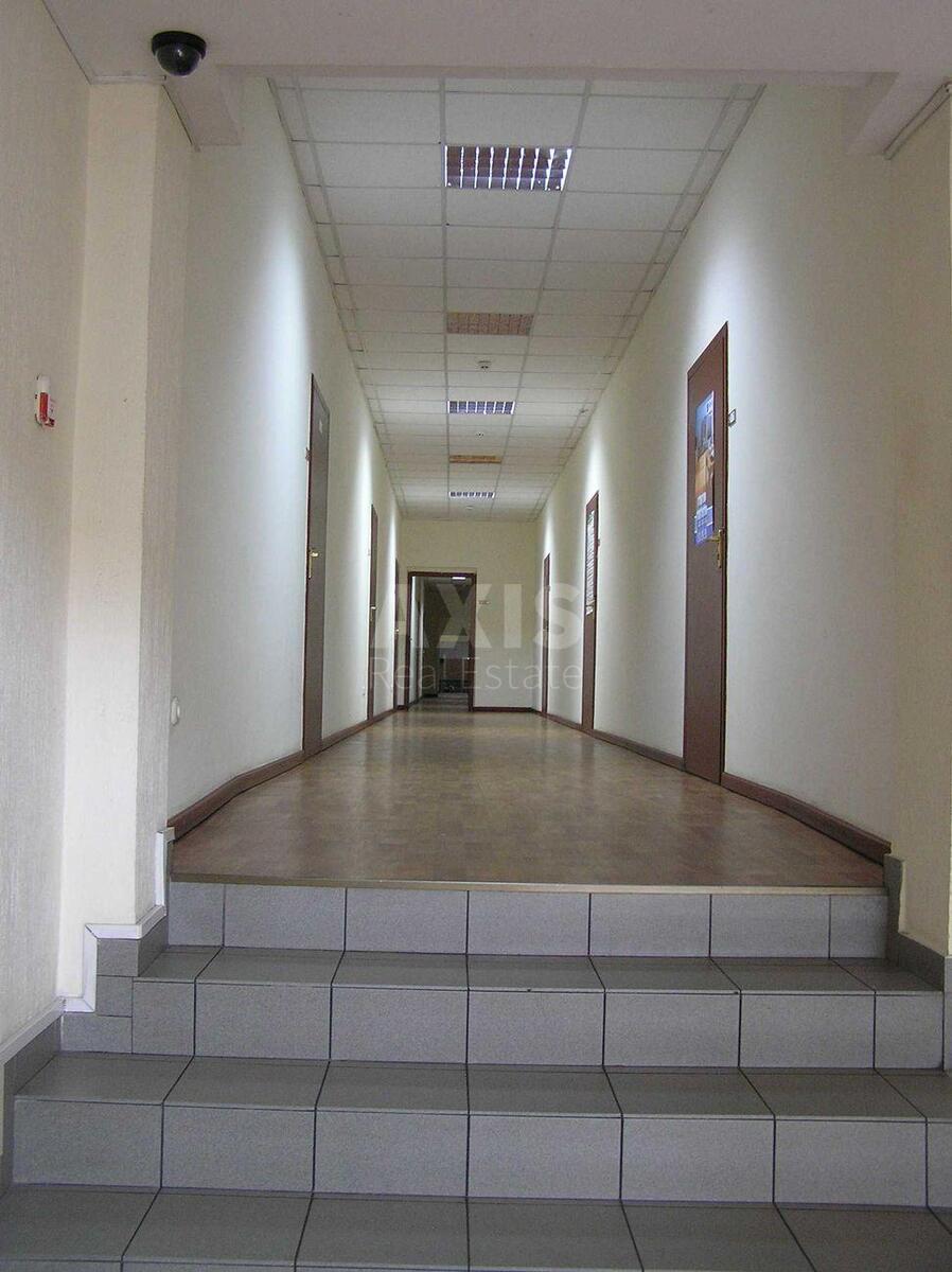 Office vul. Novozabars'ka 2/6, 54m20