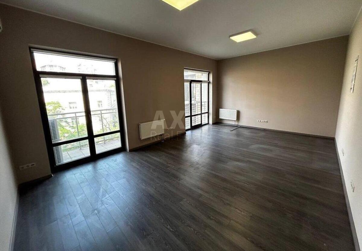 5к квартира ул. Крещатик 27Б4