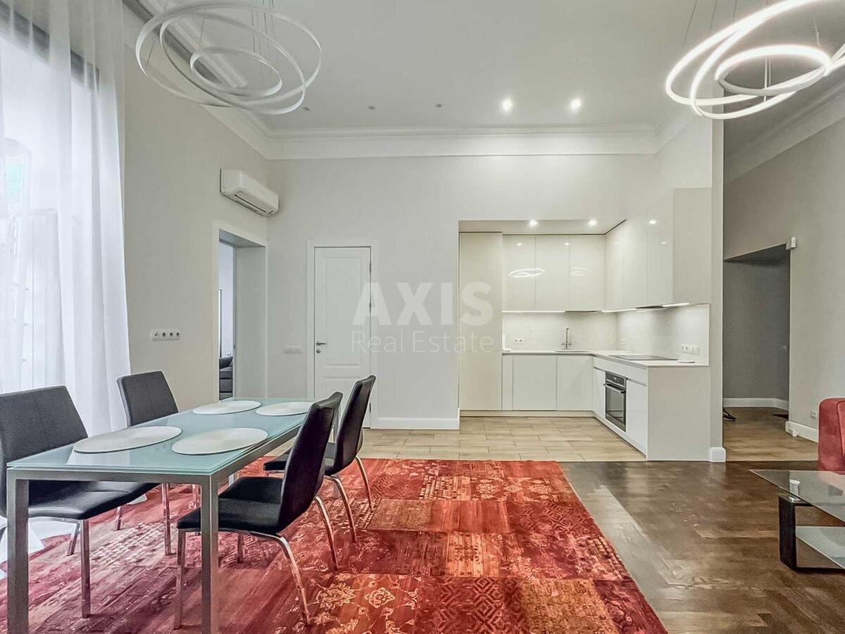 3k apartment vul. Stanislavs'kogo 30