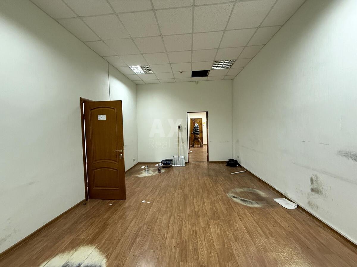Office vul. Evgena Chykalenko 25, 300m2615284