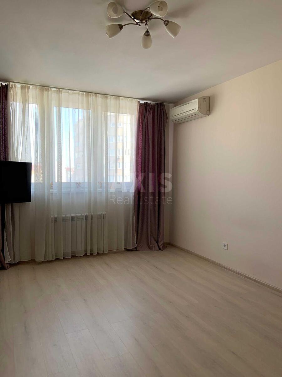 1k apartment vul. Urlivs'ka 23Б570301