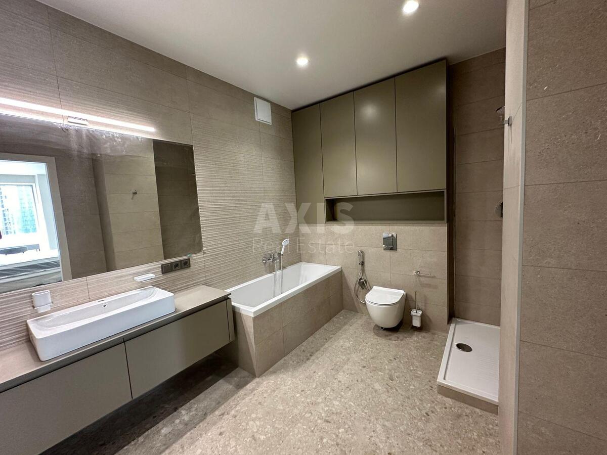 2k apartment vul. Antonovycha 118/192
