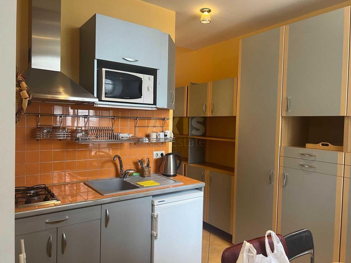 Office vul. Antonovycha 32, 80m2570768