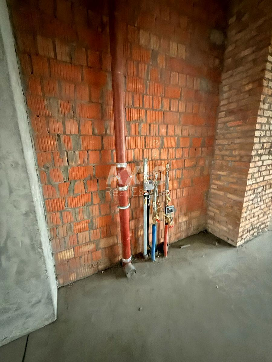 Office vul. Kravchenka Mykoly 24, 217m2595283