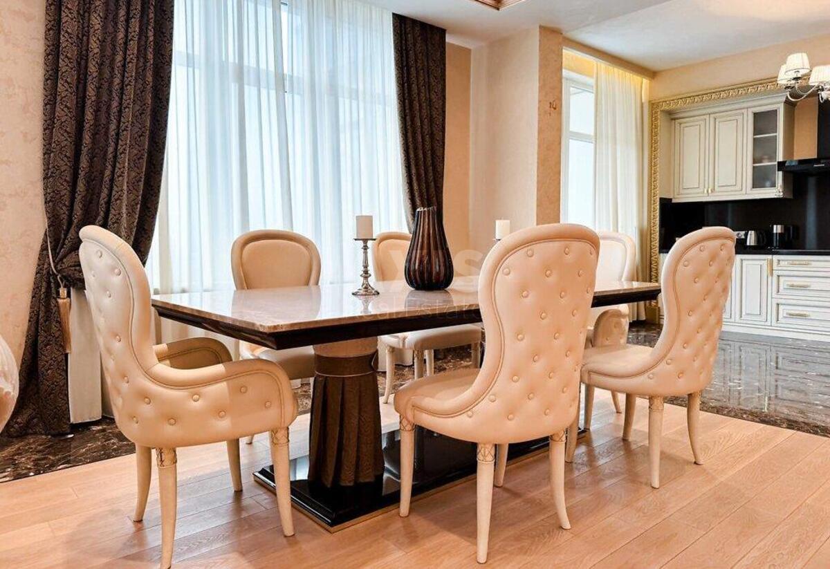 4k apartment vul. Dragomyrova Myhajla 14А