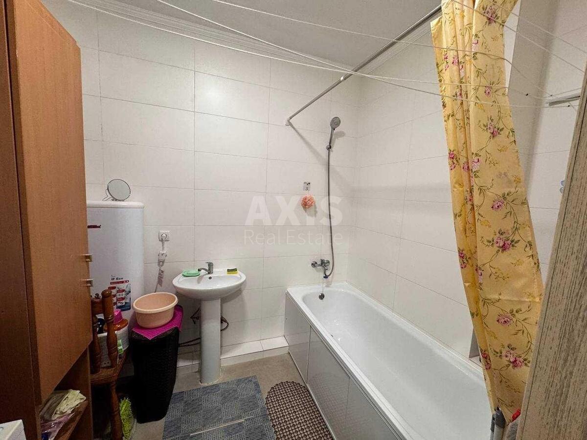3k apartment vul. Yulia Zdanovska 34Б5682211