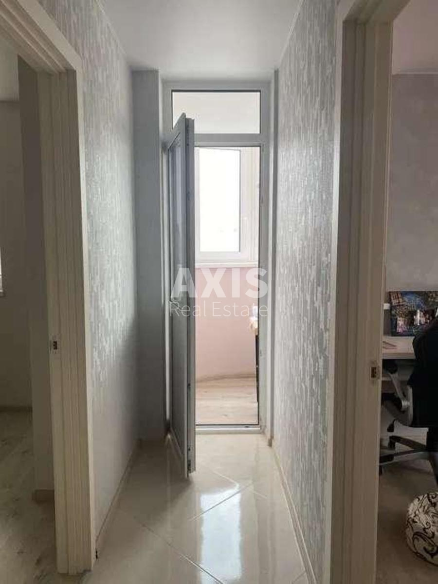 2k apartment vul. Krushel'nyc'koi' Solomii' 15А5
