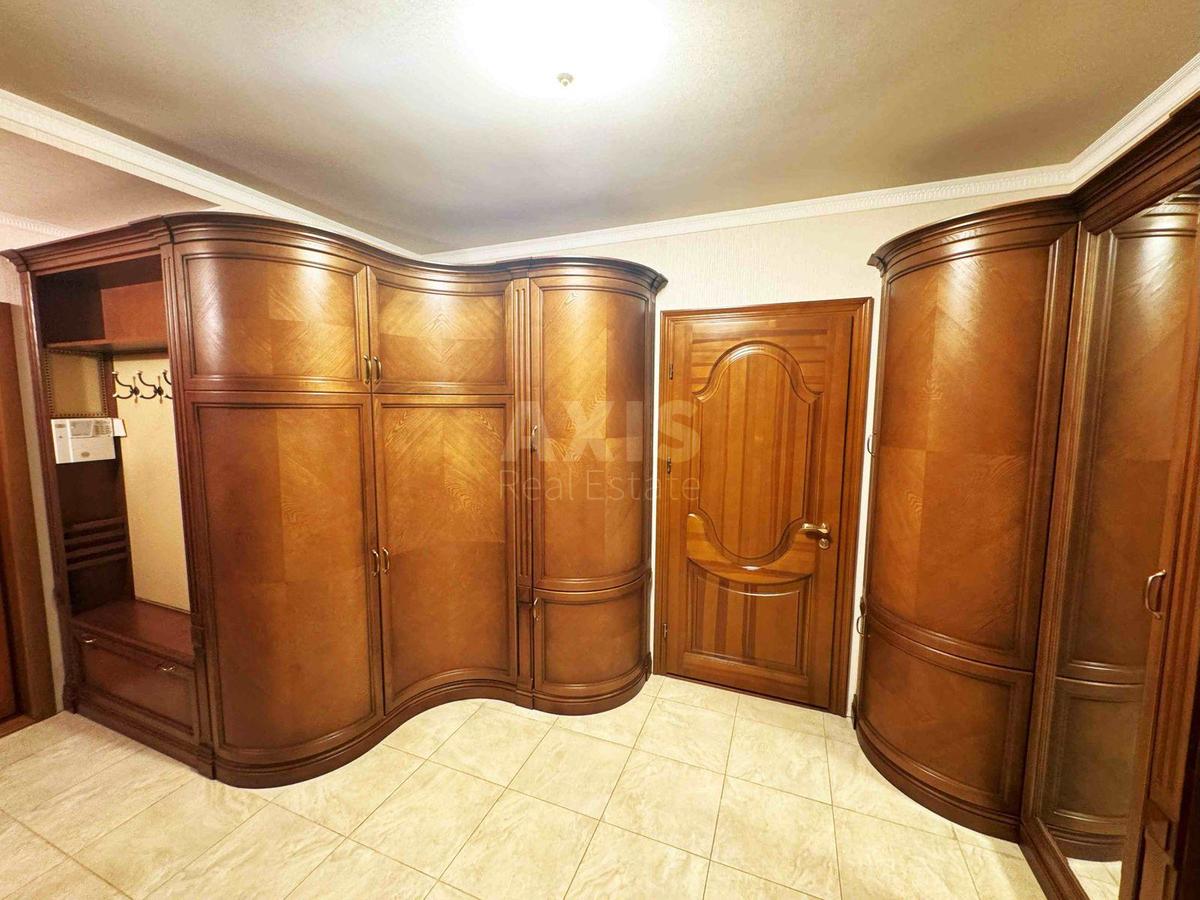 3k apartment vul. Bal'zaka Onore de 8618