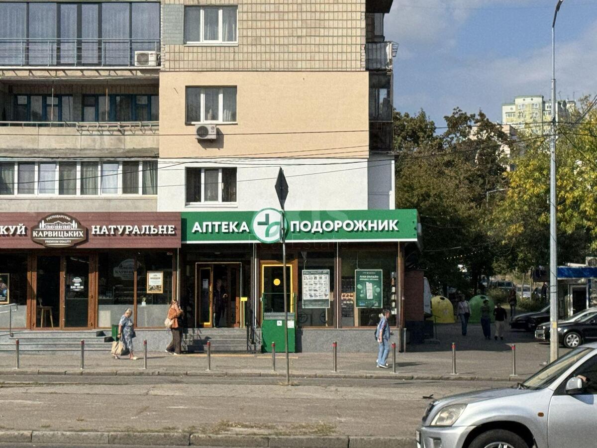 Объект торговли пр-т Голосеевский 108/1, 42м22