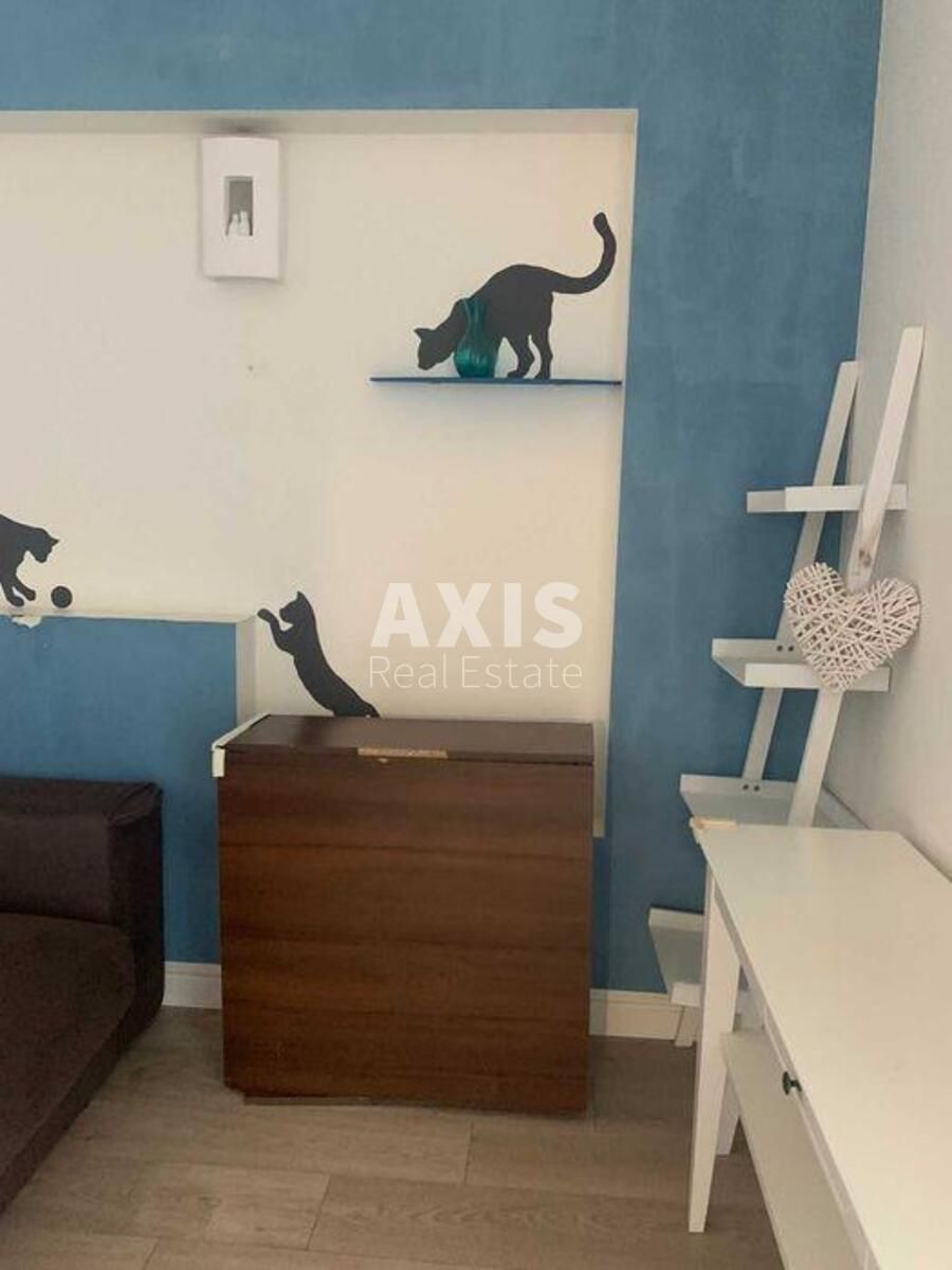 2k apartment vul. Vil'jamsa Akademika 3/75