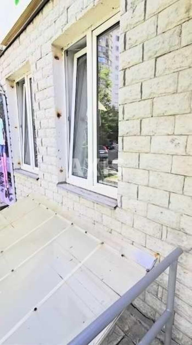 Объект торговли ул. Ахматовой Анны 44А, 33м2620681