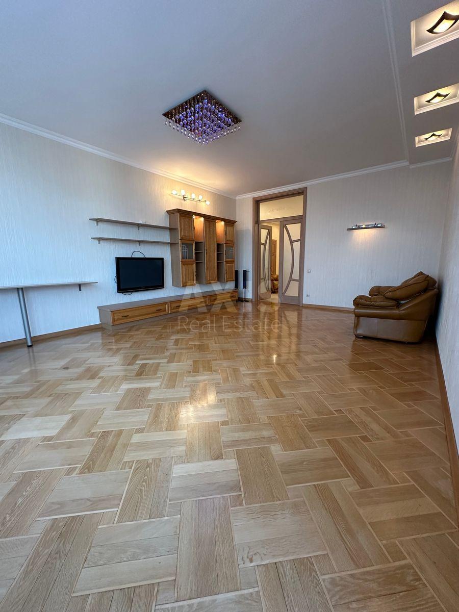 3k apartment vul. Staronavodnyc'ka 6Б4