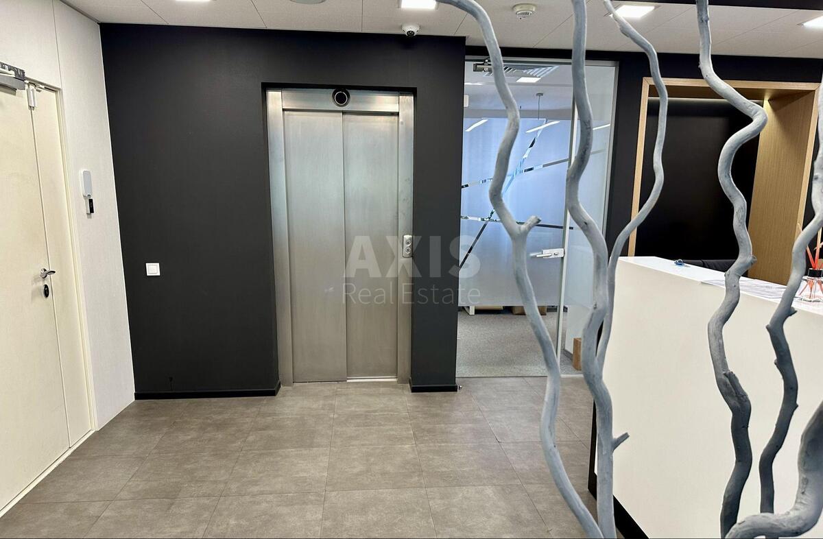 Офис пл. Спортивная 3, 457м25970710