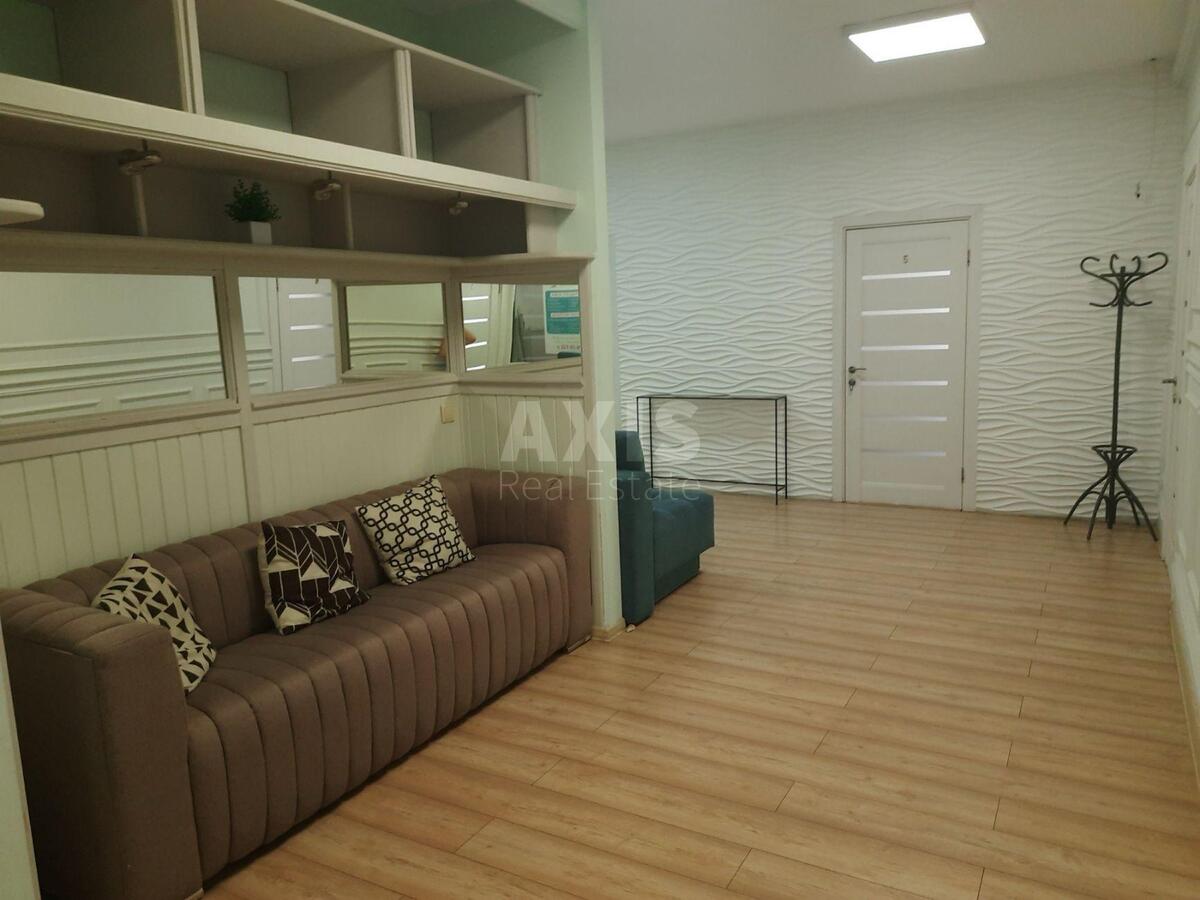 Office vul. Horyva 1А, 332m2597482