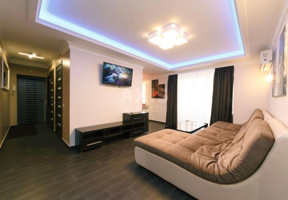 1k apartment bul. Lesi Ukrai'nky 140