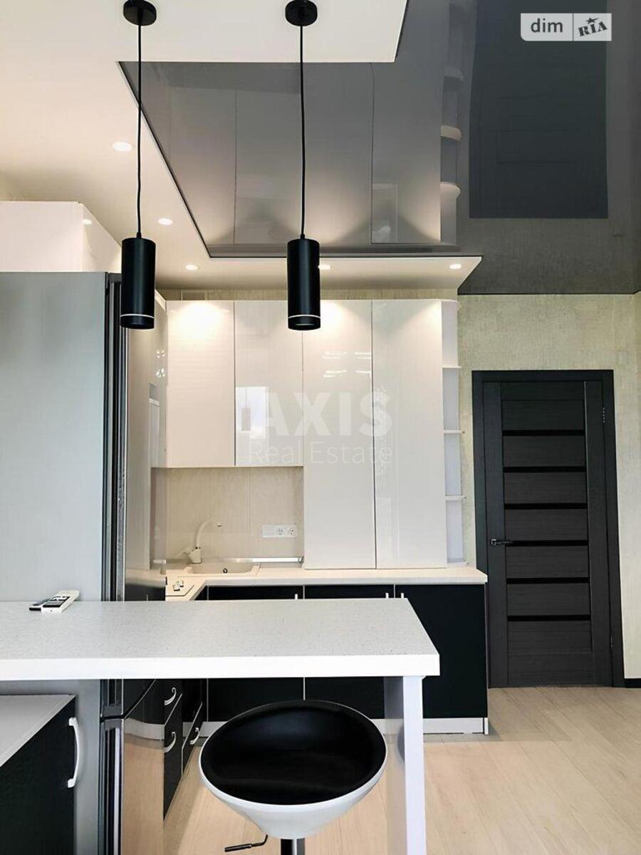 1k apartment vul. Central'na 197